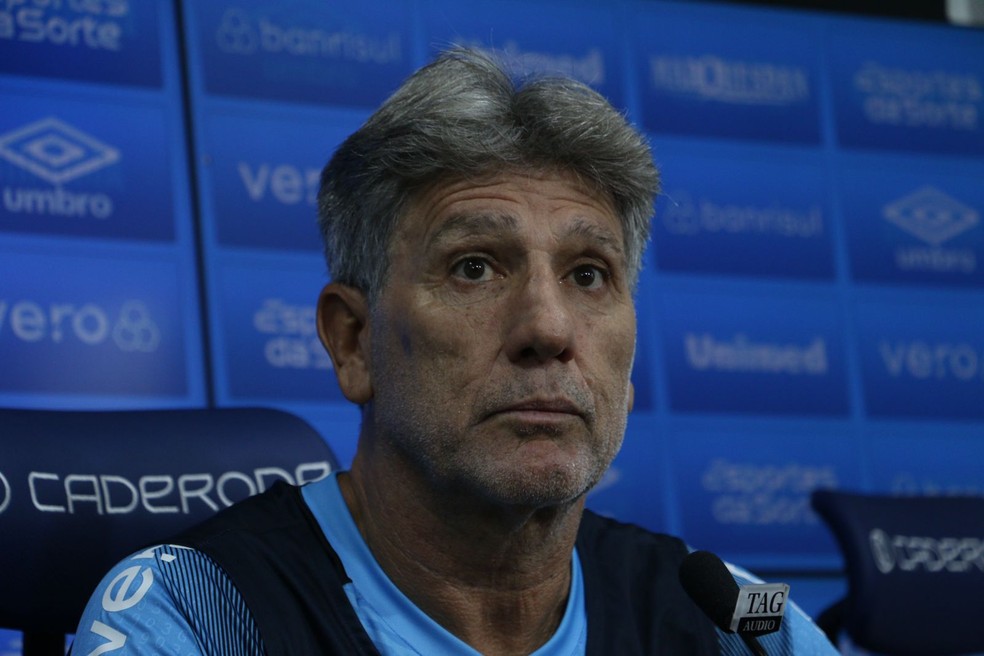 Renato muda discurso sobre patamar do Grêmio em um mês e cobra reforços