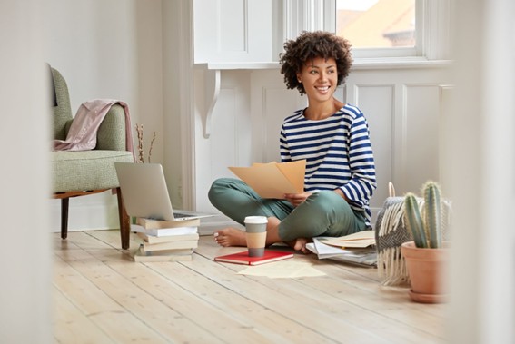 Modelo home office dá novo ritmo à Venda Direta e impulsiona interesse de jovens