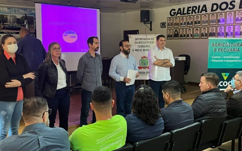 Palestra em Barbosa Ferraz aborda a importância da conservação de solos e do Plano Safra.