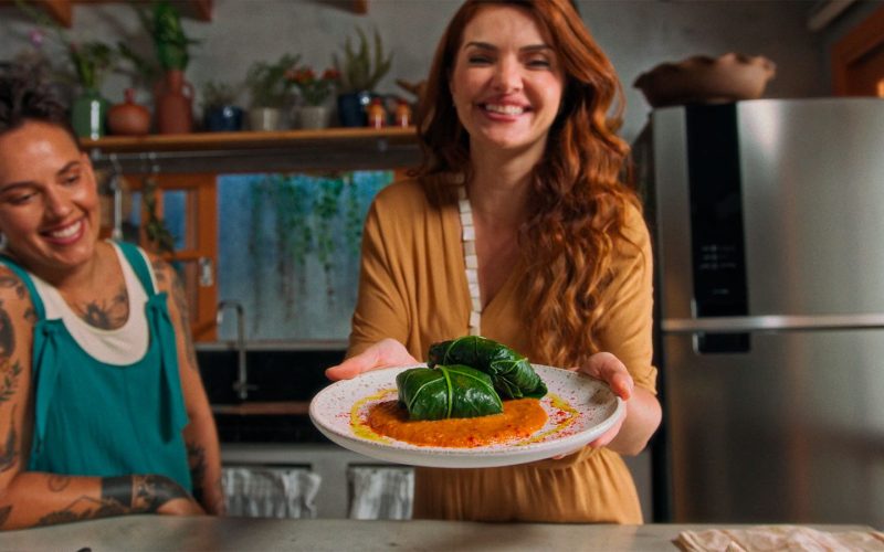 Mayana Neiva estreia como apresentadora em série sobre veganismo na TV Cultura