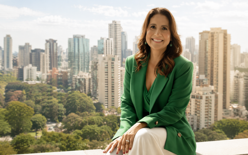 Márcia Bortolanza analisa o impacto emocional das palavras nas relações