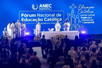 ANEC celebra 80 anos com lançamento de livro sobre a história da educação católica no Brasil