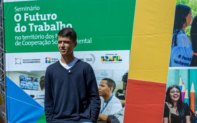 Itaipu promove seminários para inspirar jovens a ponderar sobre inteligência artificial e o futuro profissional