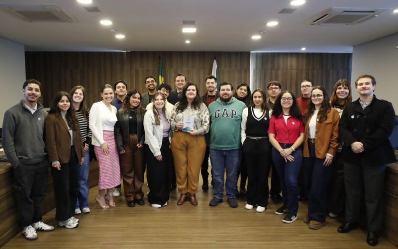 Palestras conectam estudantes à vivência do legislativo estadual