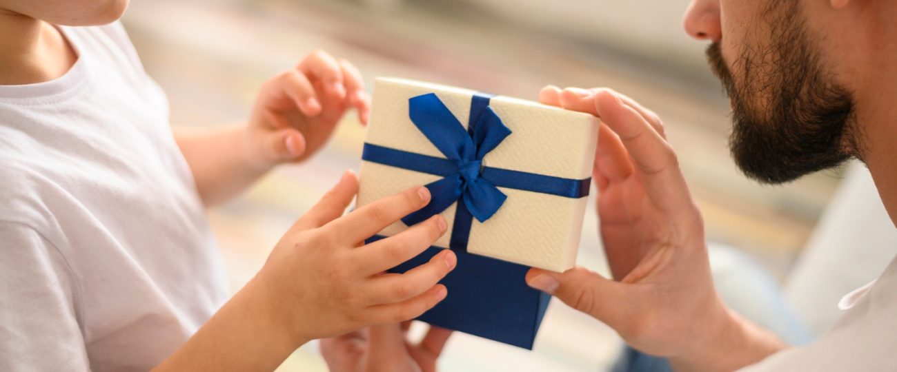 Pesquisas de preços ajudam a economizar em um Dia dos Pais com presentes mais caros